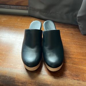 Everlane Mule Clogs